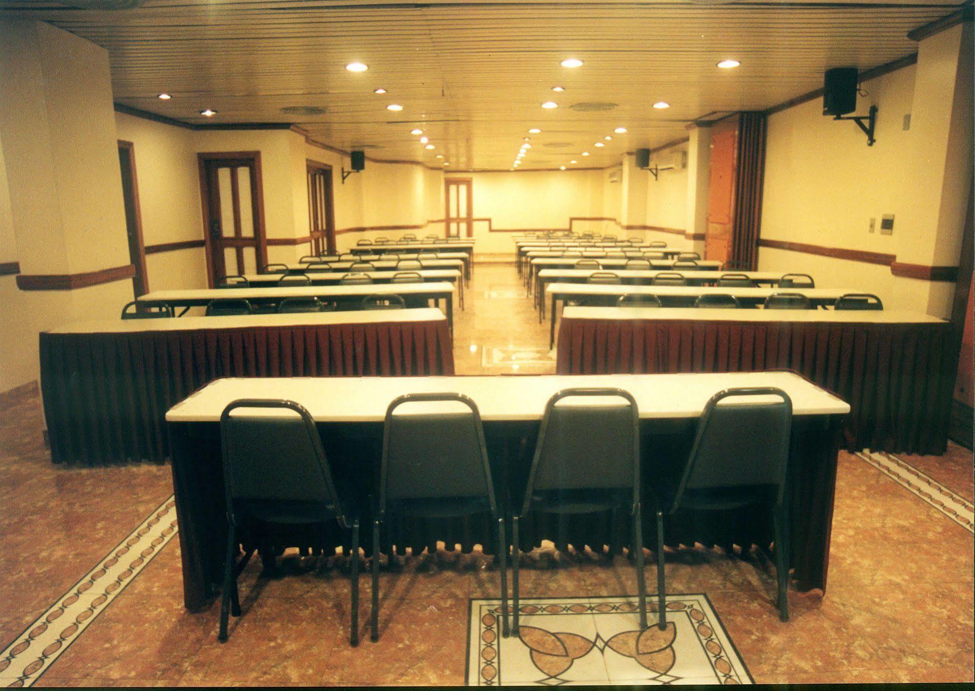 Lider Hotel Μανάους Εξωτερικό φωτογραφία