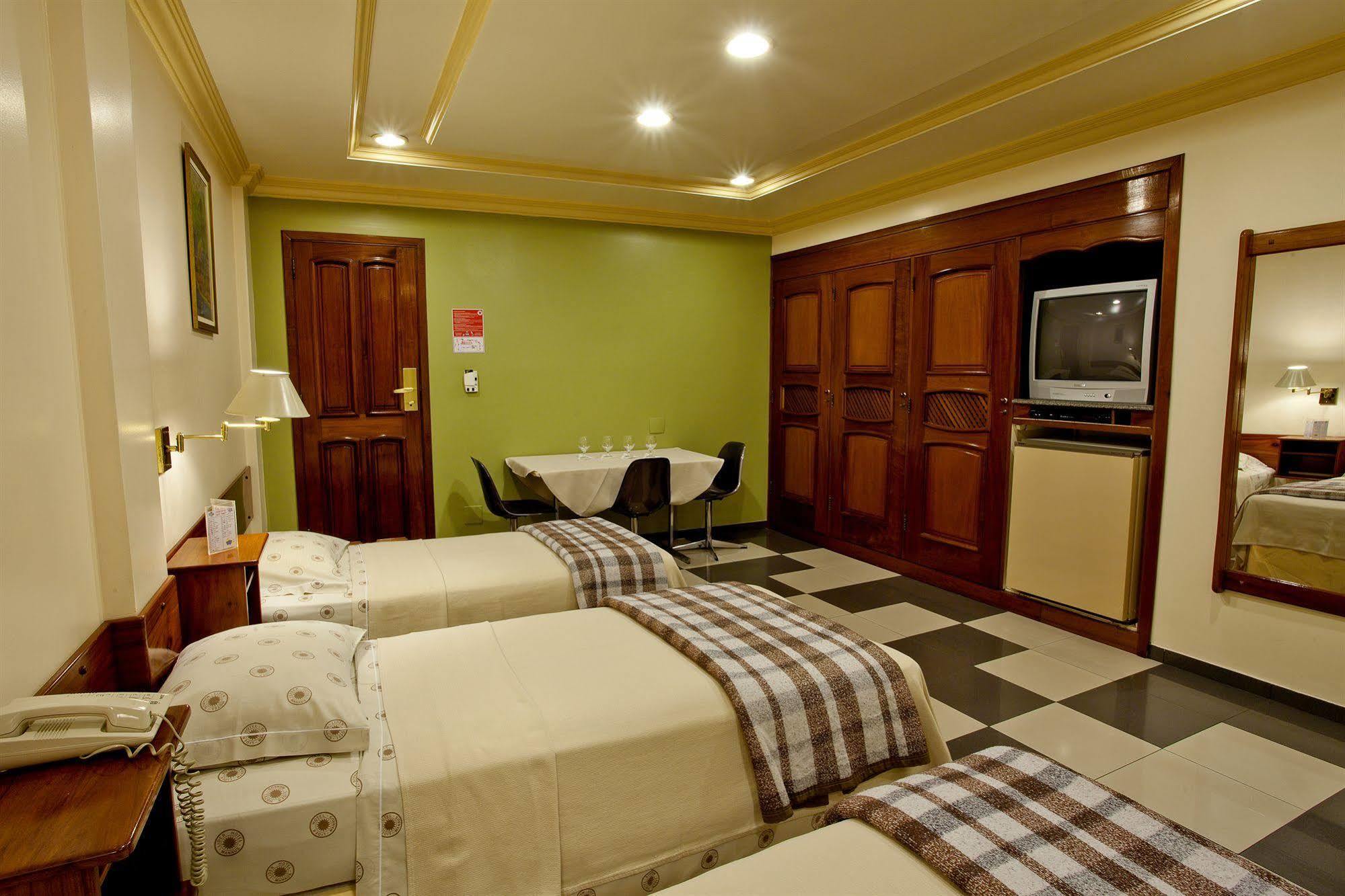 Lider Hotel Μανάους Εξωτερικό φωτογραφία